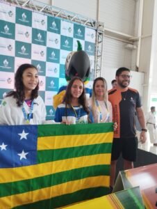 Nicolly colégio Edmo terceiro lugar Taekwondo